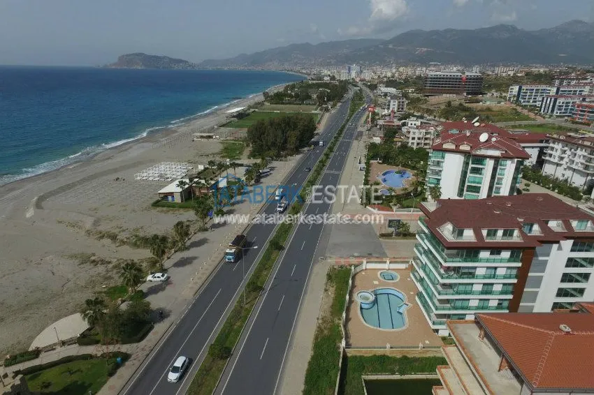 Пентхаус на первой береговой линии, с видом на море, ждет вас! 15 