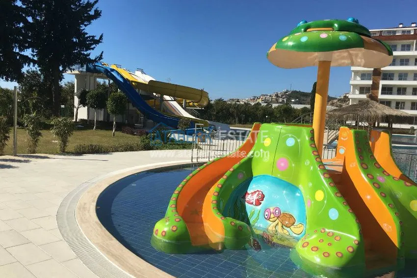 2+1 apartments in a modern complex in Demirtas 3 