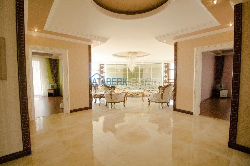 Exclusive mansion with stunning views! 26 