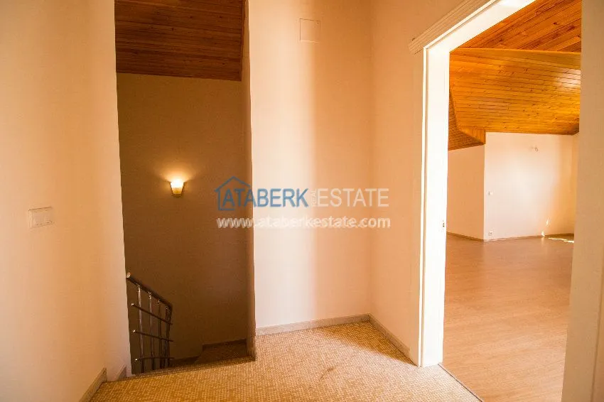 В европейском районе Оба-новом центре Аланьи - отличный пентхаус с прекрасным расположением 29 