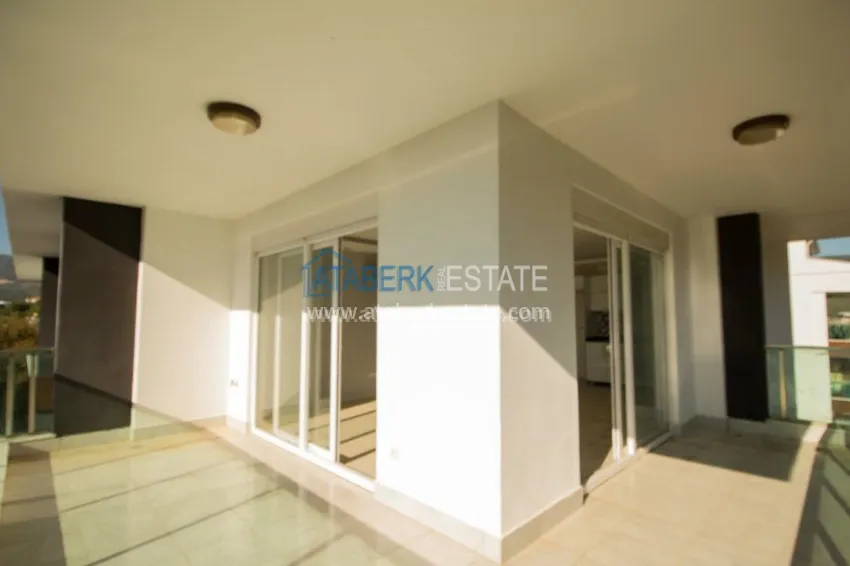 Apartments in a residential complex in Kestel 16 