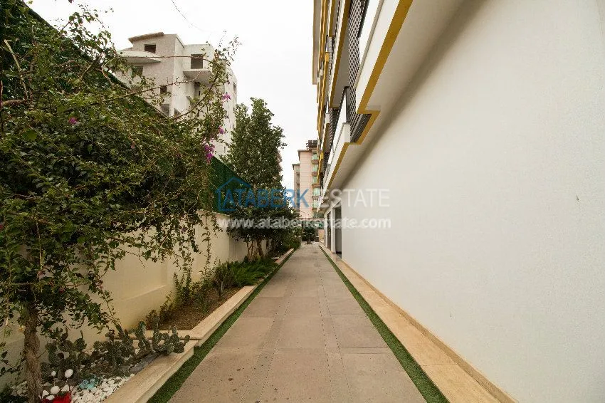 Spacious 1+1 apartment in a new residential complex 7