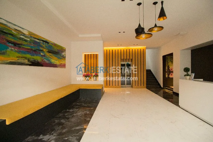 1+1 apartment, located 50 meters from the sea in Oba center 4 