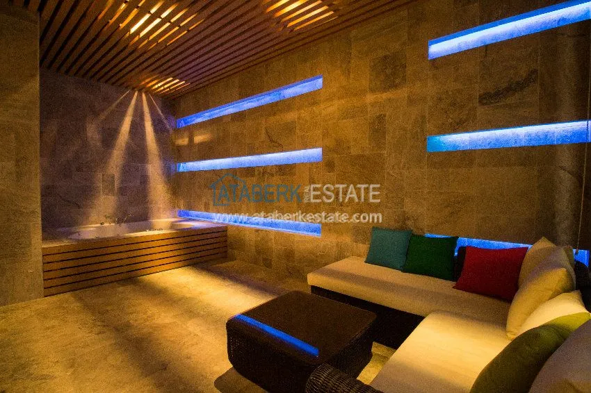 1+1 apartment, located 50 meters from the sea in Oba center 9 