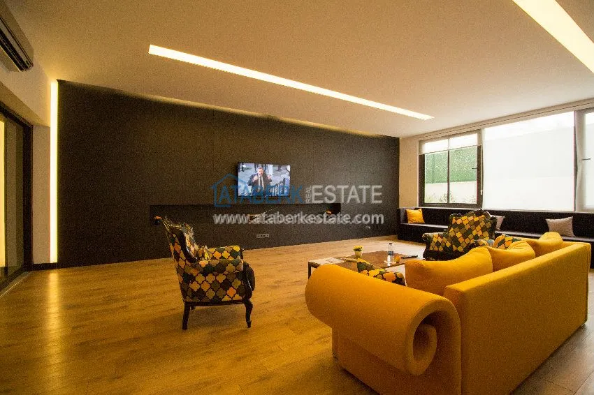 1+1 apartment, located 50 meters from the sea in Oba center 14 