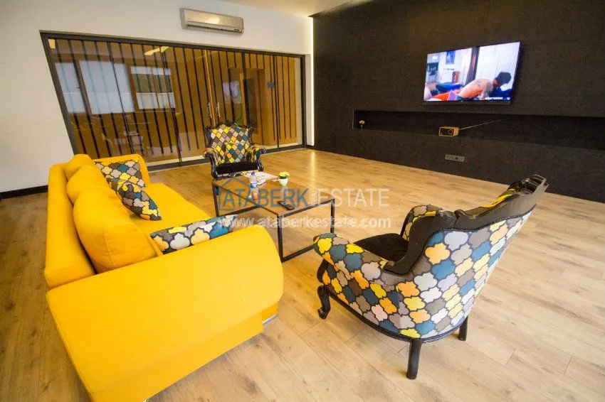 1+1 apartment, located 50 meters from the sea in Oba center 15 