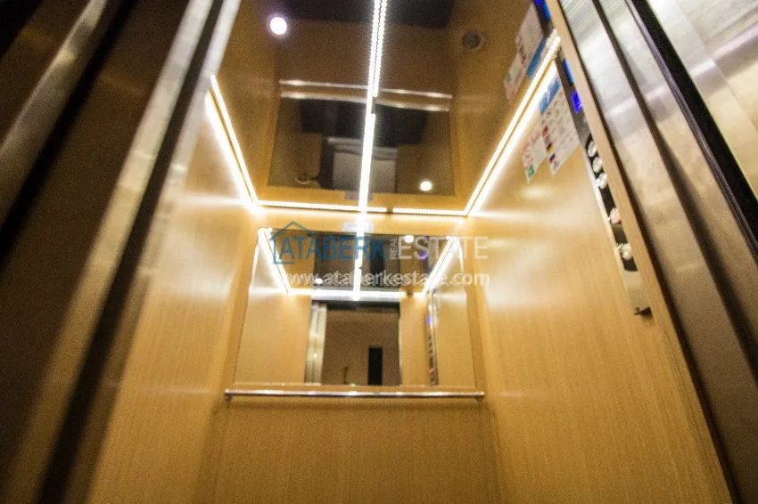 1+1 apartment, located 50 meters from the sea in Oba center 18 