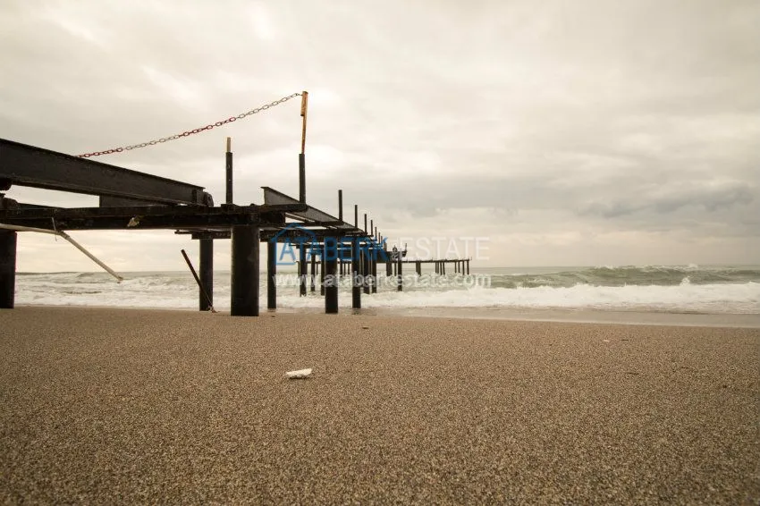 1+1 apartment, located 50 meters from the sea in Oba center 19 