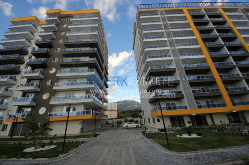 Трехкомнатная квартира в современном комплексе Махмутлара 23 