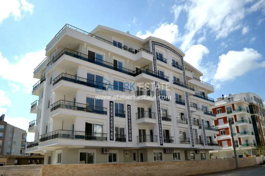 Beautiful complex from the developer in the center of Konyaalti 41 