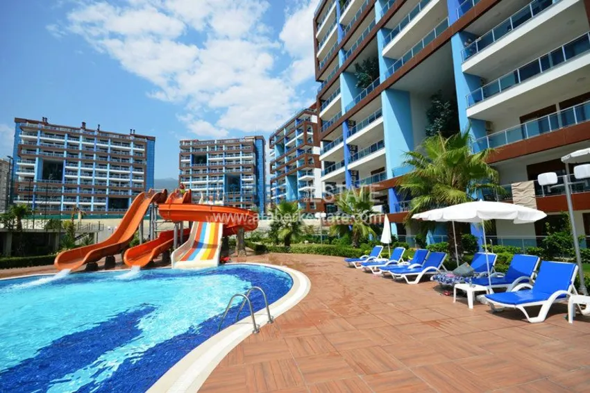 Элитная квартира с тремя спальня в шикарном комплексе в центре Алании 26 