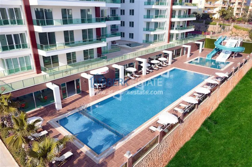 Apartments in a modern complex in the Tosmur area. 7 