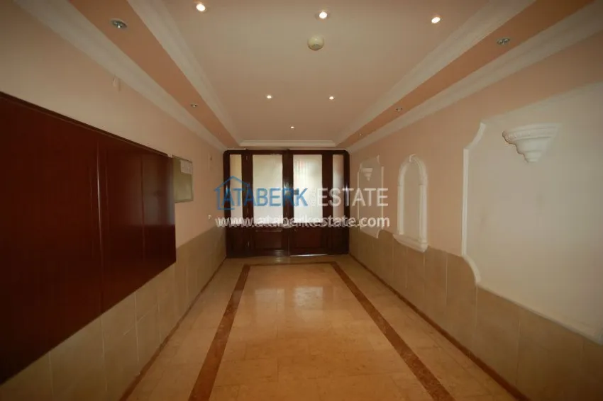 Меблированная просторная трехкомнатная квартира в комплексе с бассейном 7 