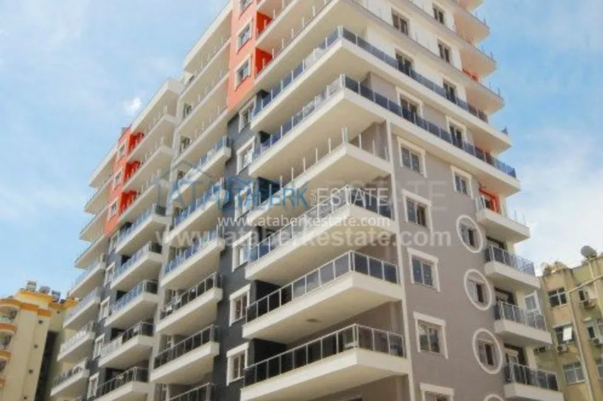 Прекрасная новая трехкомнатная квартира от собственника 28 