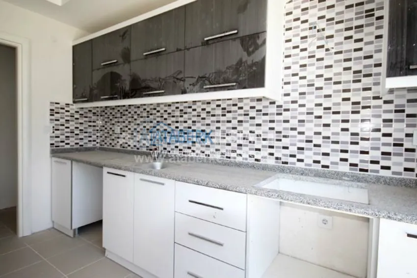 One bedroom apartment in a new complex in Konyaalti 26 