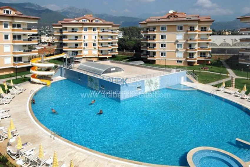 Three-bedroom apartment in Oba 6 