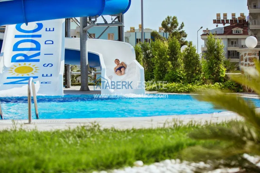 Luxury residential complex in Tosmur, located just 200 meters from the sea, at the best prices! 64 