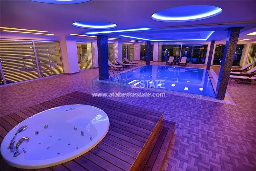 Apartments in a modern complex in the Tosmur area. 15 