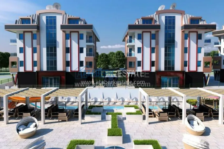 Четырехкомнатная квартира с отдельной кухней в европейском районе Оба 17 