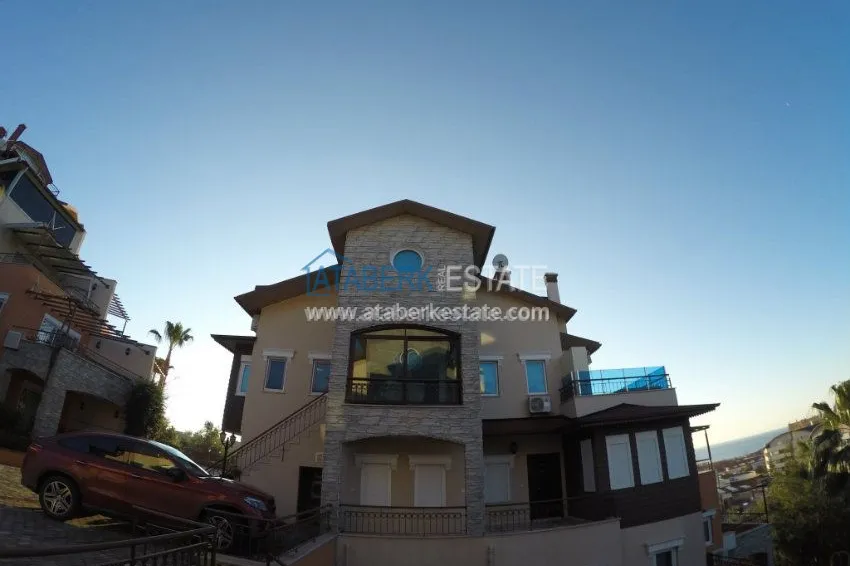 Luxury penthouse in an elite complex 23 