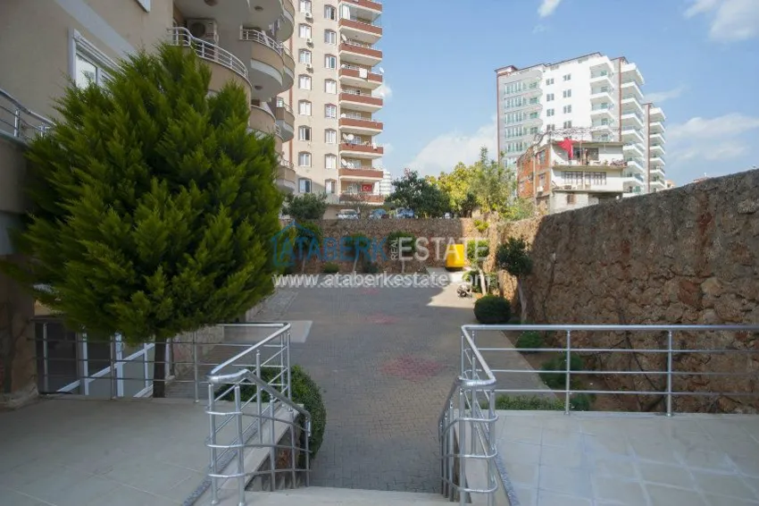 Комфортная квартира с мебелью в 100 метрах от моря. 3 