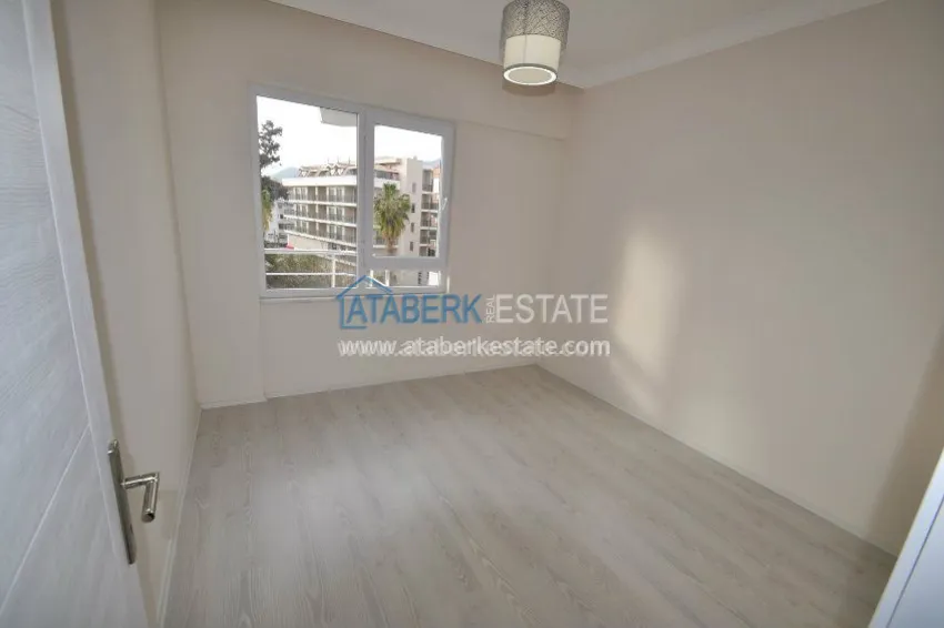 Частный дом с личным бассейном в районе Каргыджак 26 