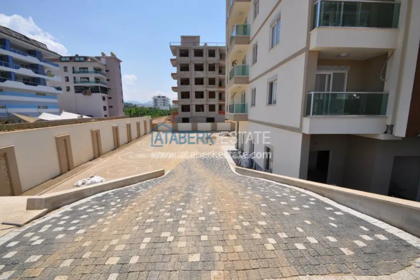 Новый комплекс с качественной отделкой и интересным дизайном в Кестеле 9