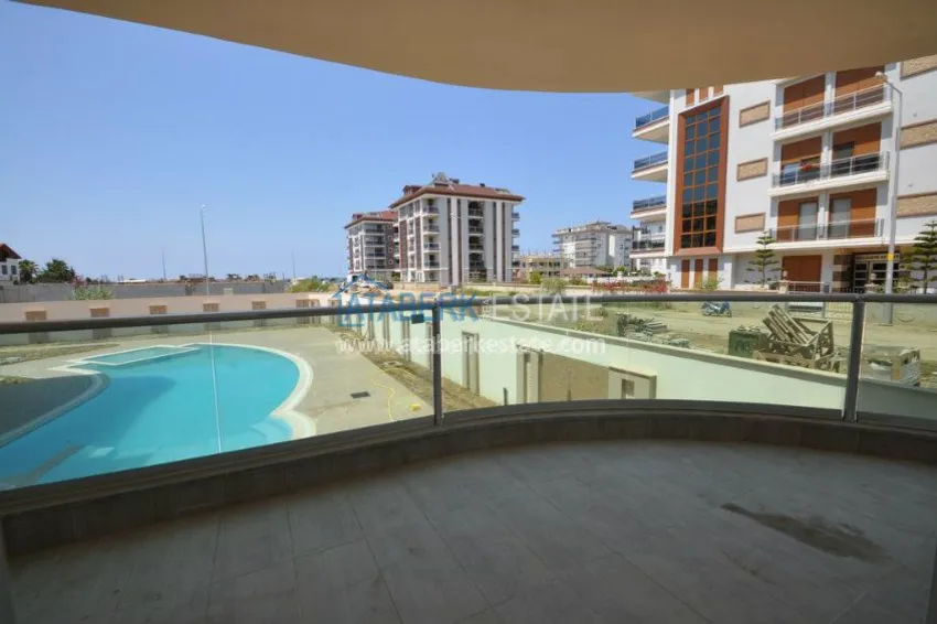 Новый комплекс с качественной отделкой и интересным дизайном в Кестеле 18