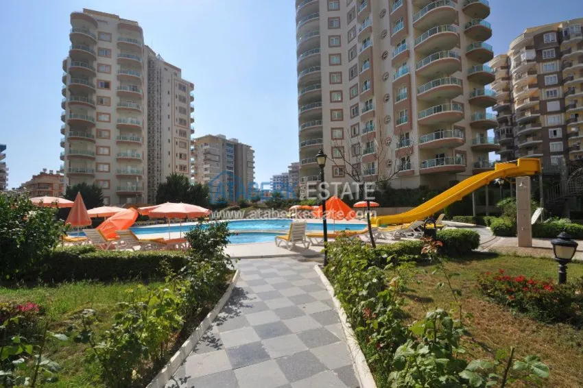 Просторная квартира в Махмутларе, недалеко от моря по очень низкой цене 27 