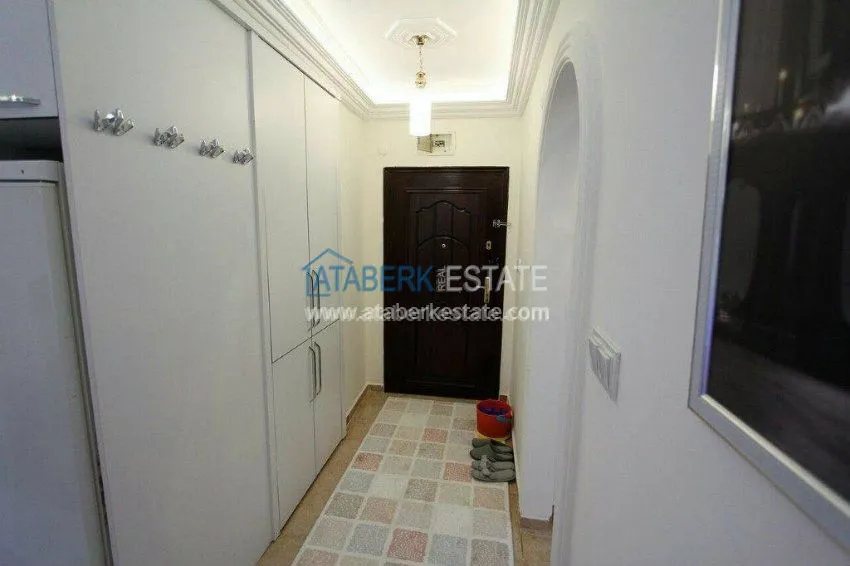 Двухкомнатная квартира в центре города, с выходом на пляж Клеопатры! 12 